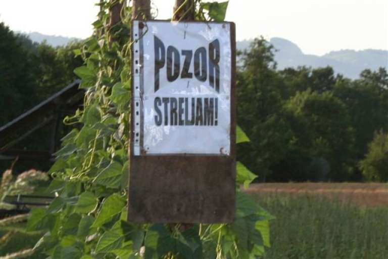 pozor_streljam.jpg