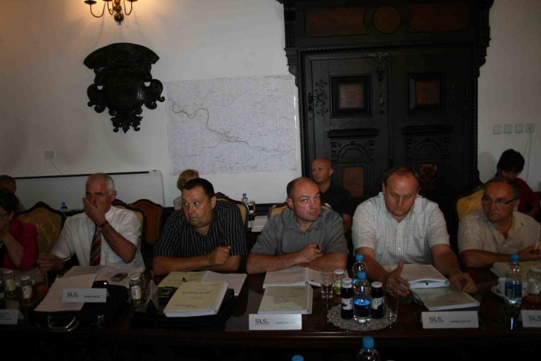 svetniki_sls_drugi_z_desne__je_josko_kovac_.jpg