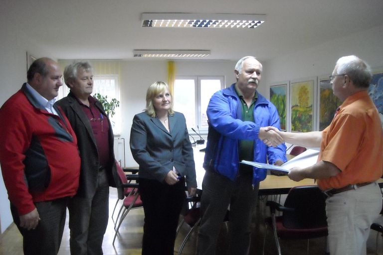 predaja_peticije_mokronog.jpg