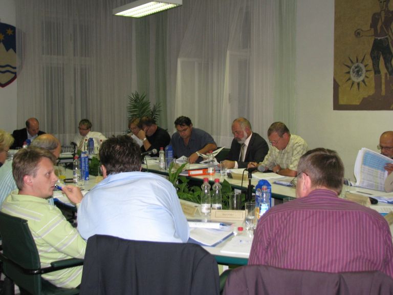 ribniski_svetniki_seja_okt_09.jpg