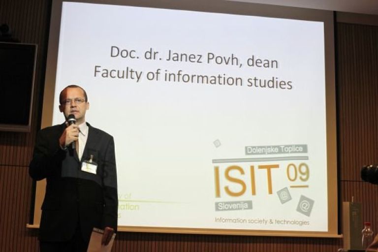 fis_konferenca_14.jpg
