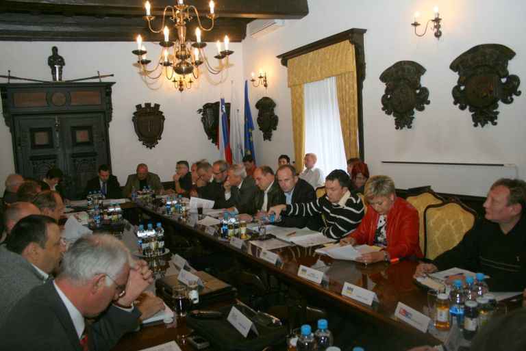 precej_zivahno_je_bilo_tudi_o_proracunu.jpg