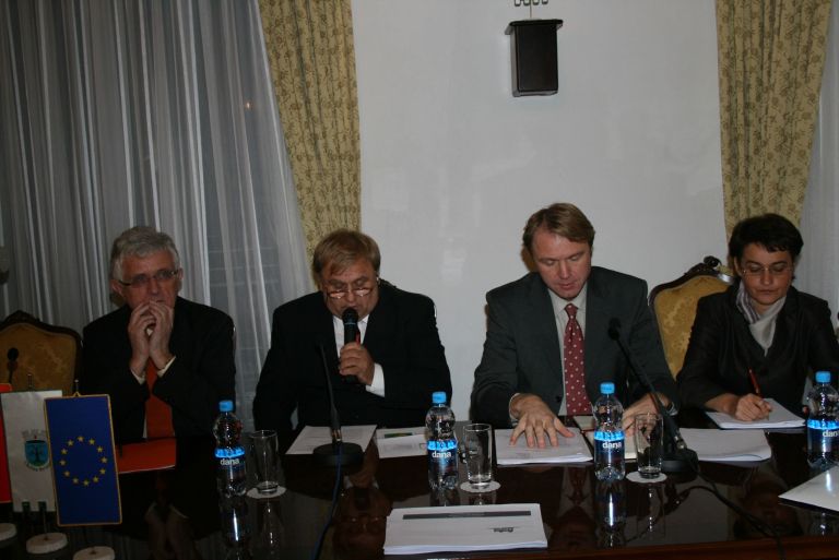 predsedni_drzavnega_zbora_pavelgantar__direktor_tehnoloskega_centra_krsko_franc_cesnovar_in_irm...
