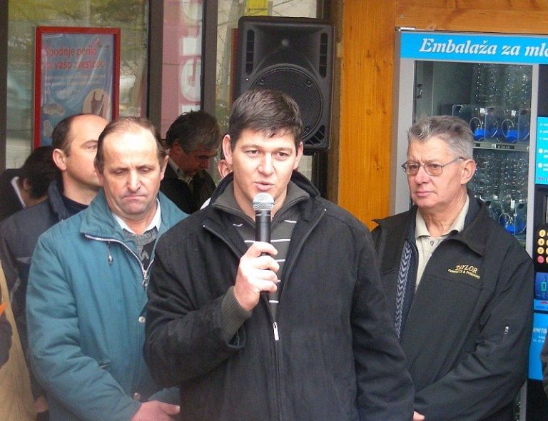 otvoritev_mlekomata_v_metliki__5_.jpg