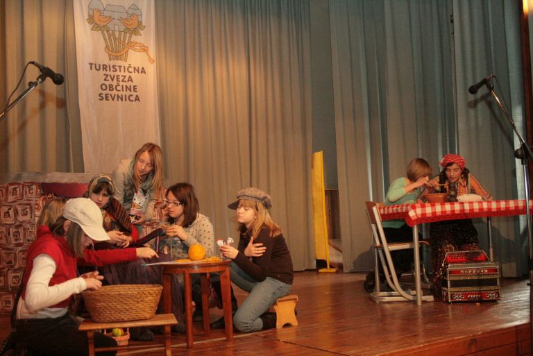 recepti_nasih_babic___predstavitev_bostanjske_sole.jpg