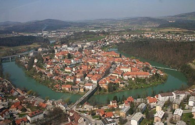 mesto_panorama.jpg
