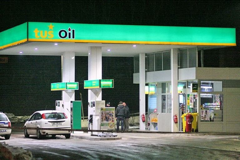 tus_oil_03.jpg