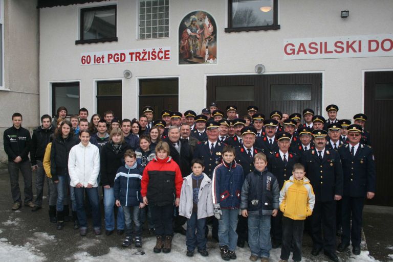 od_92_gasilcev_jih_je_na_nedeljski_zbor_pgd_trzisce_prislo_kar_85_.jpg