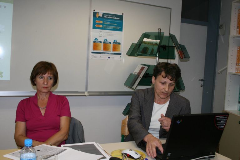 irena_pirc_in_sasa_mohorko_na_novinarski_konferenci_.jpg