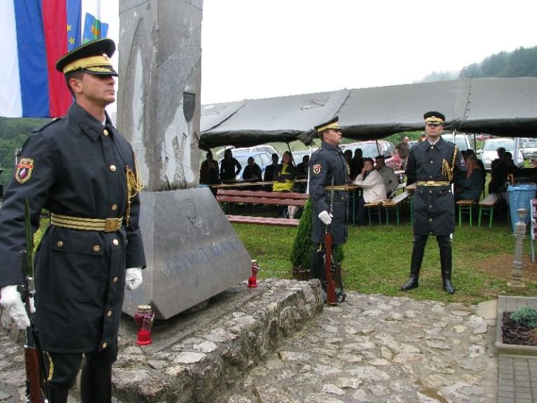 voj005.jpg