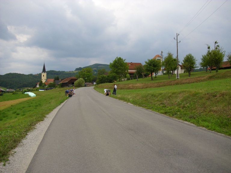 turisticno_drustvo_sentjanz_organiziralo_puljenej_ambrozije.jpg