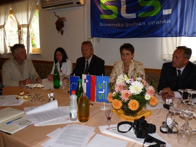 p1050273_1_1.jpg