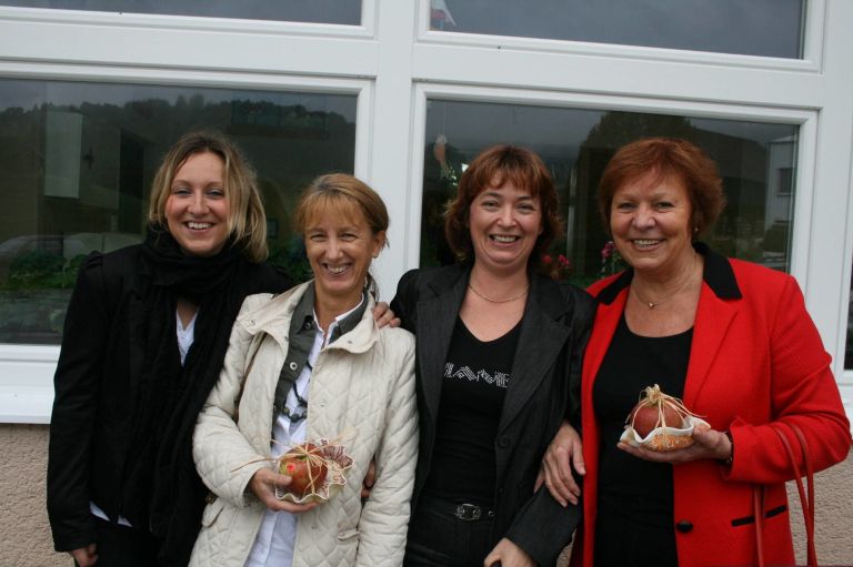 ekokoordinatorki_alja_felsner_in_helena_hribar_z_gostjam_iz_lj.jpg