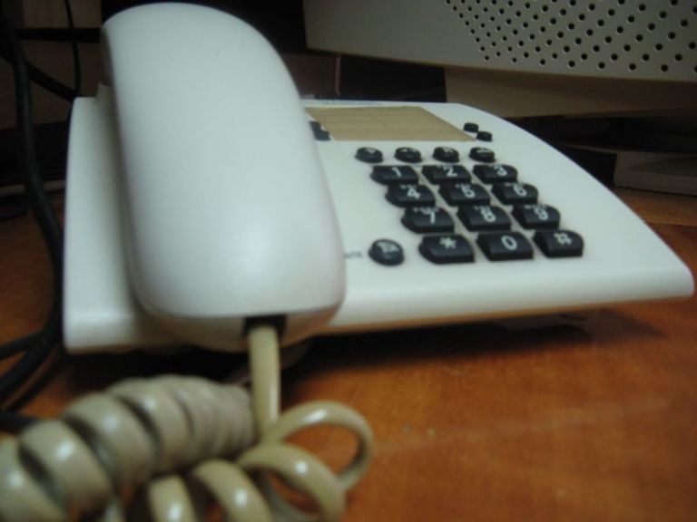 telefon.jpg