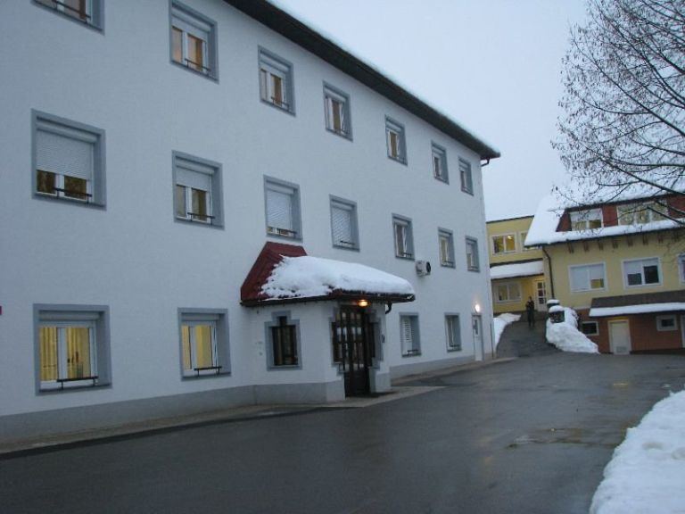 center03.jpg