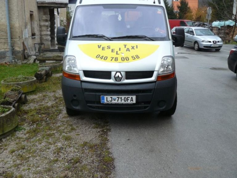 kombiveselitaxikocevje.jpg