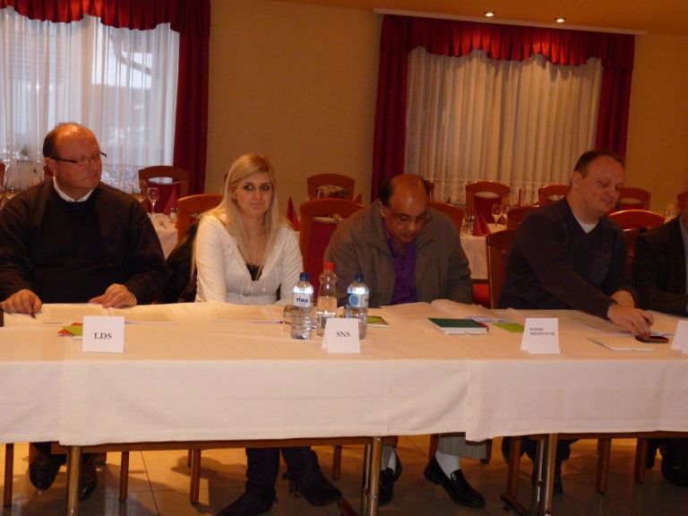 p1080869_5_1_000.jpg