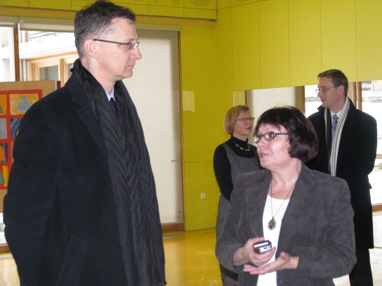 minister_luksic_jan_2011.jpg