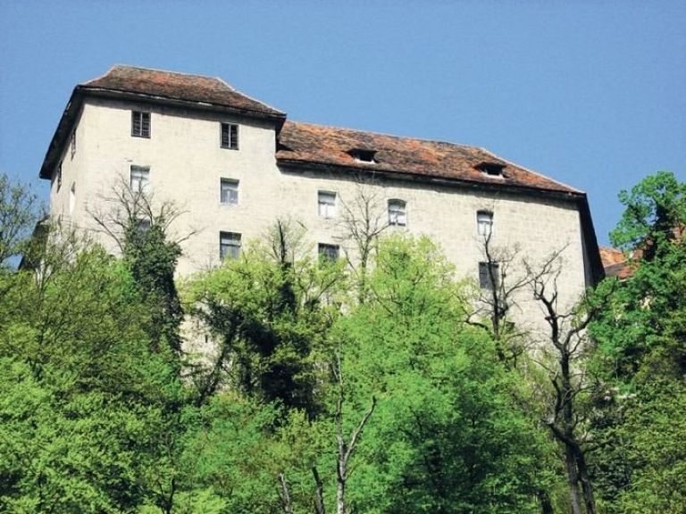 grad_rajhenburg.jpg