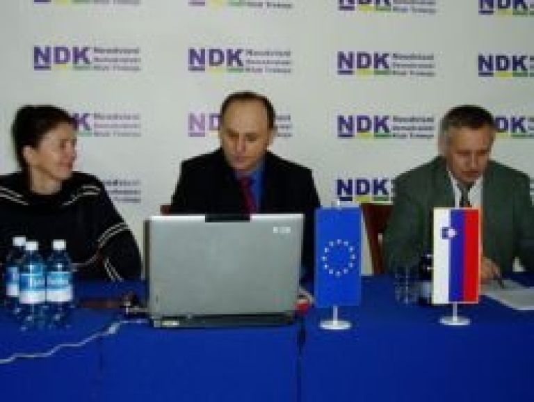 ndk_trebnje__maja_kos__joze_povsic__andrej_jevnikar__novinarska_9_2_09__1_.jpg