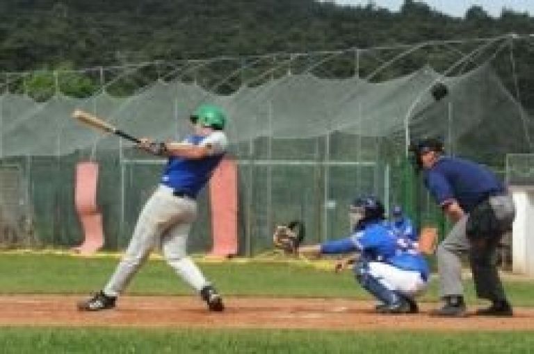 baseball1.jpg