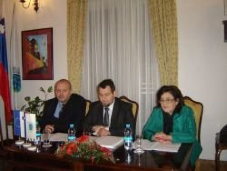 tiskovka_praznik.jpg
