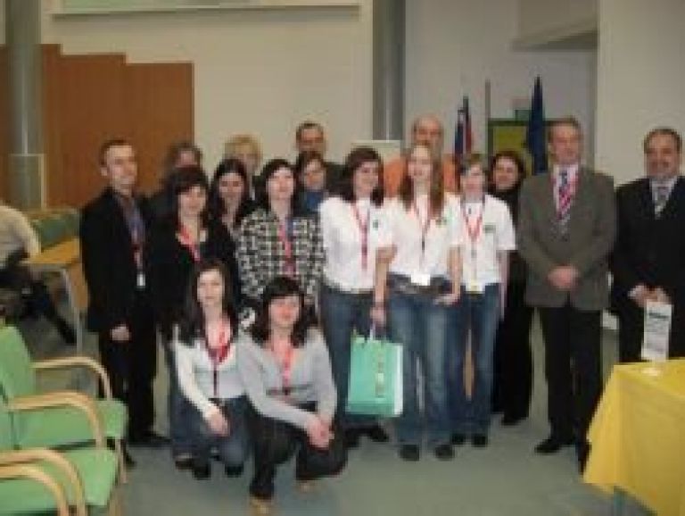 turizem_marec08_ekipe.jpg