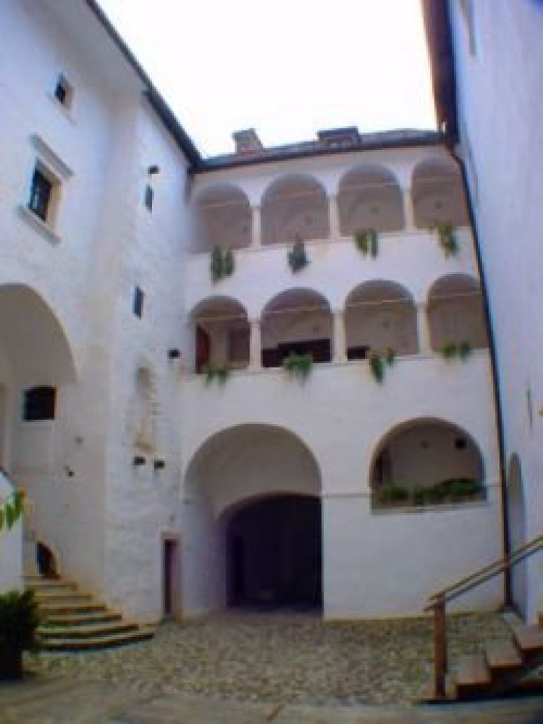 podsreda2.jpg