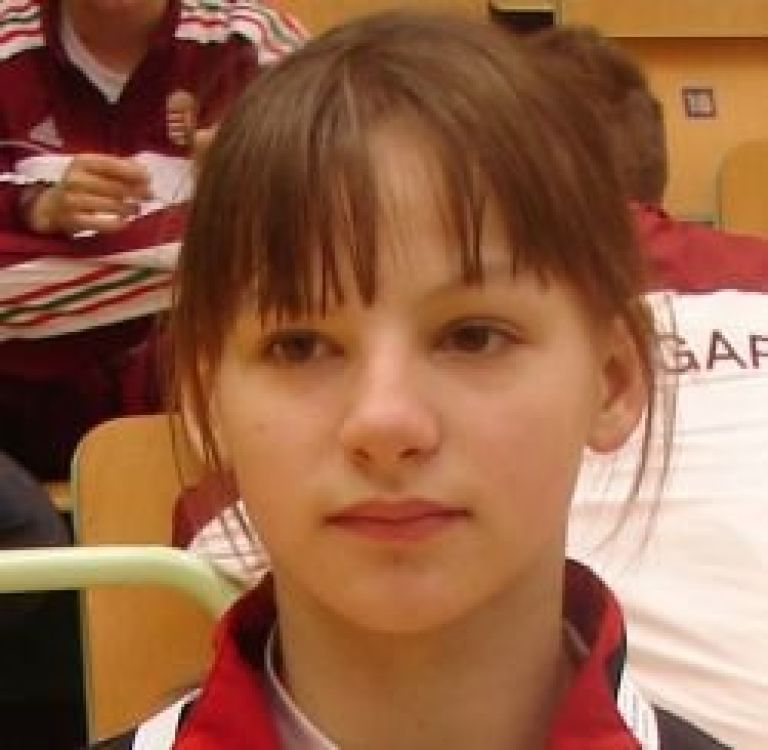 nina_g.jpg