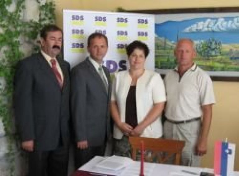 sds_naslovna.jpg