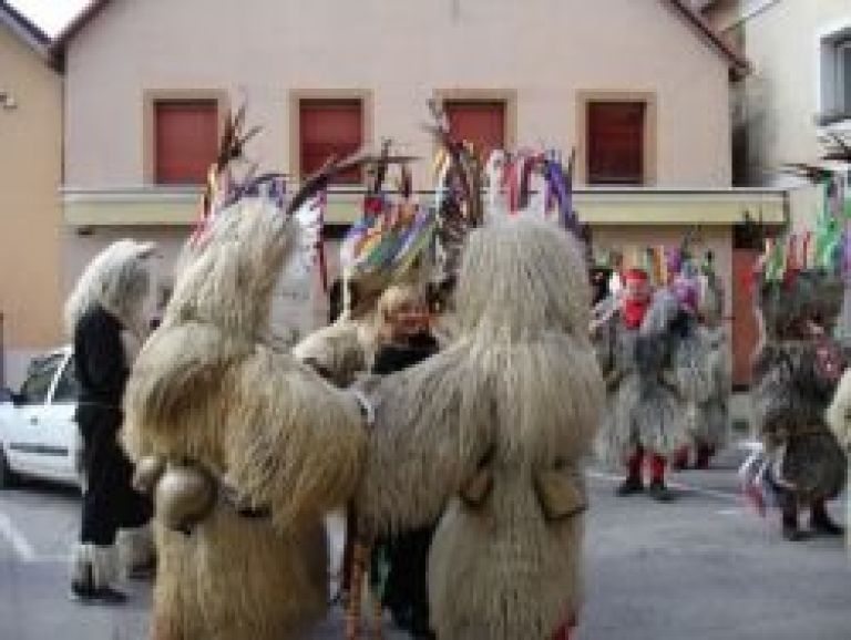 kurenti1.jpg