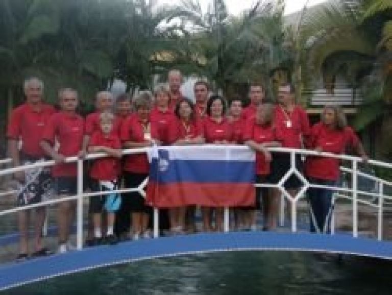ledvicni_slovenska_ekipa_avstralija_2009.jpg