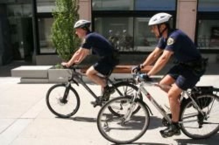 policisti_na_kolesu.jpg