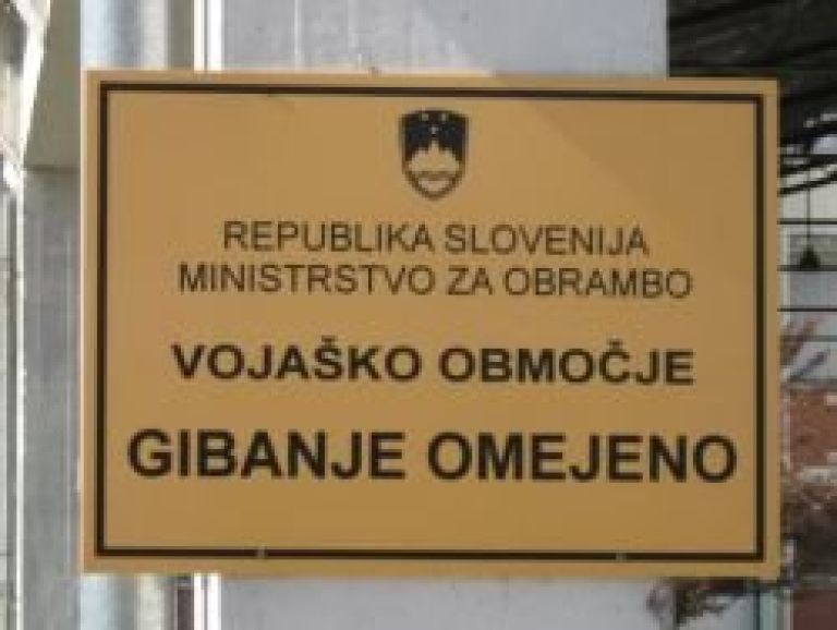 tabla_gibanjeomejeno.jpg