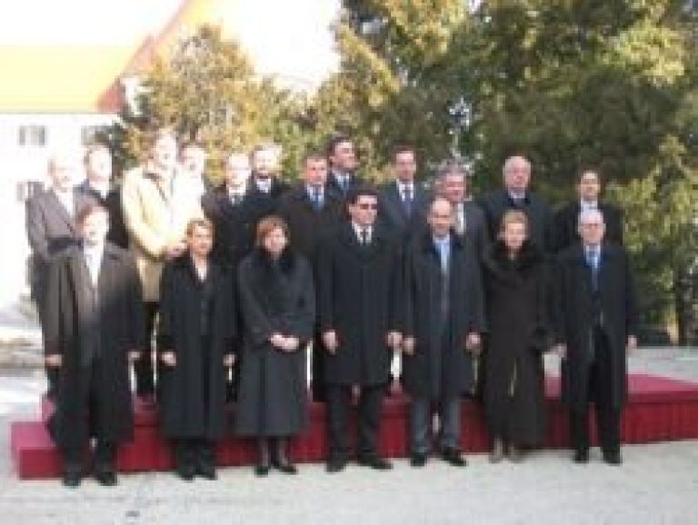 vlada_1302.jpg