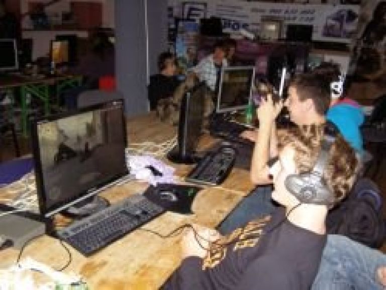 krmelj_lan10_2.jpg