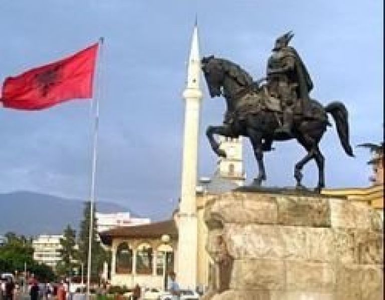 albanija_tirana_leze.jpg