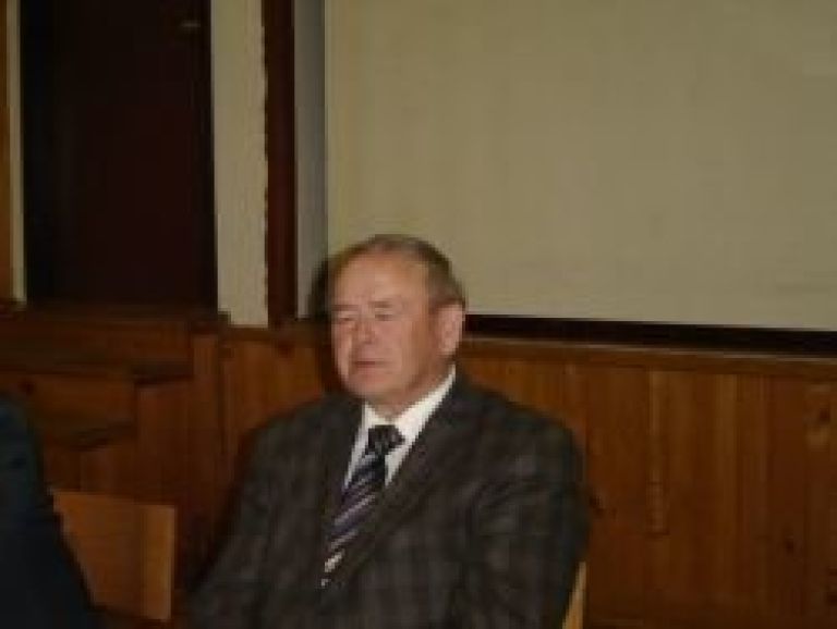 ernest_oery.jpg