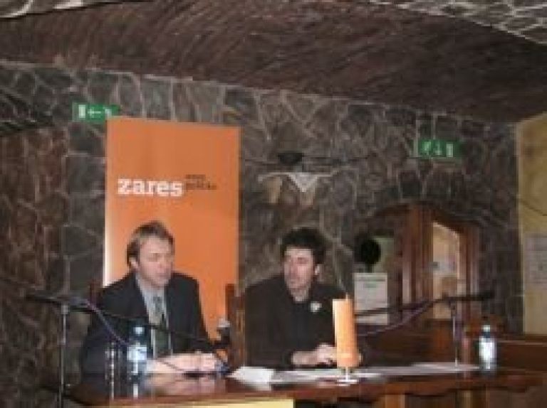 zares_nm_golobic_kek.jpg