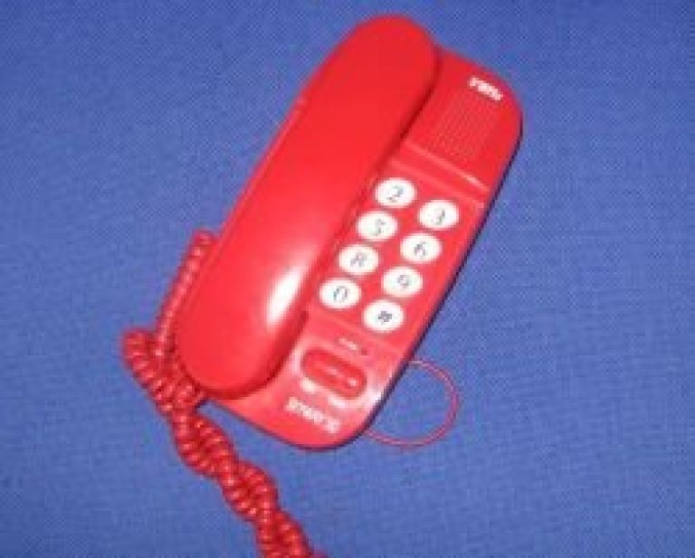 telefon_1.jpg