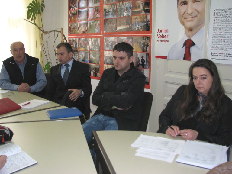 tiskovna_konferenca_sd_kocevje_18__april_2011.jpg