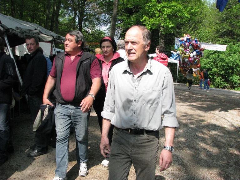 debenec16.jpg