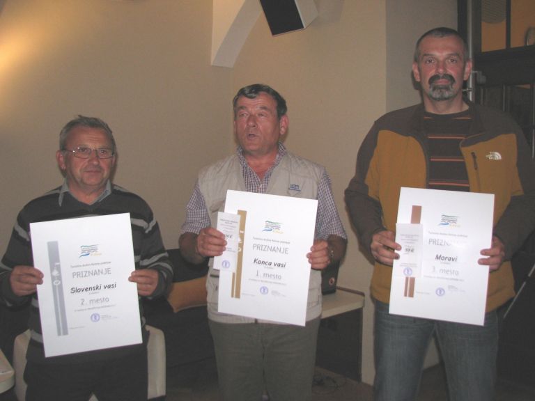 mlaj_nagrajenci_2011.jpg