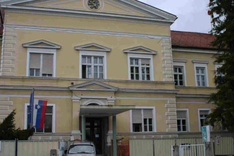 kopija_od_splosna_bolnisnica_brezice__5_.jpg