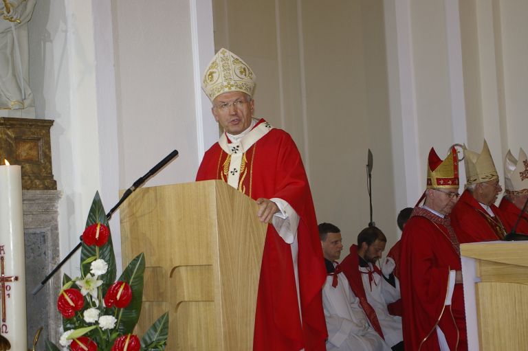 _igp8100.jpg