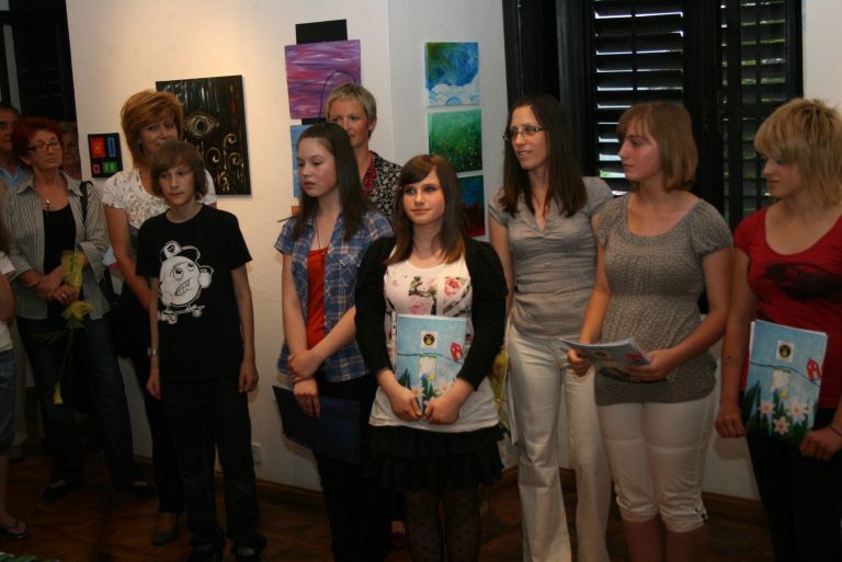 avtorji_literarnih_pispevkov.jpg