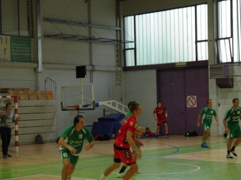 p8302444_000.jpg