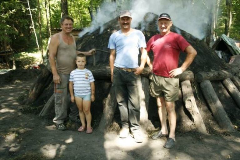 dimc_stanko_kuha_oglje_pod_bohorjem009.jpg