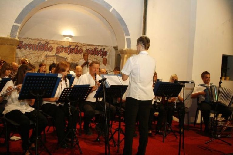 p_godba_blanski_vinogradniki.jpg