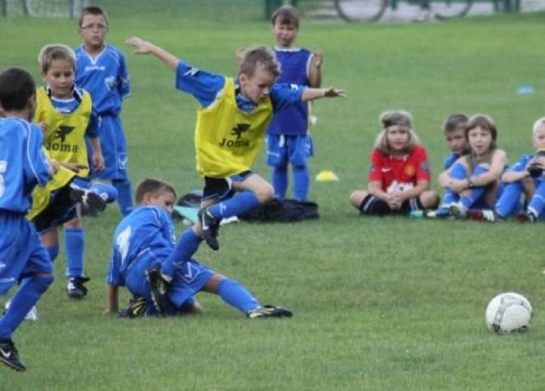 lev_naslovna_1.jpg
